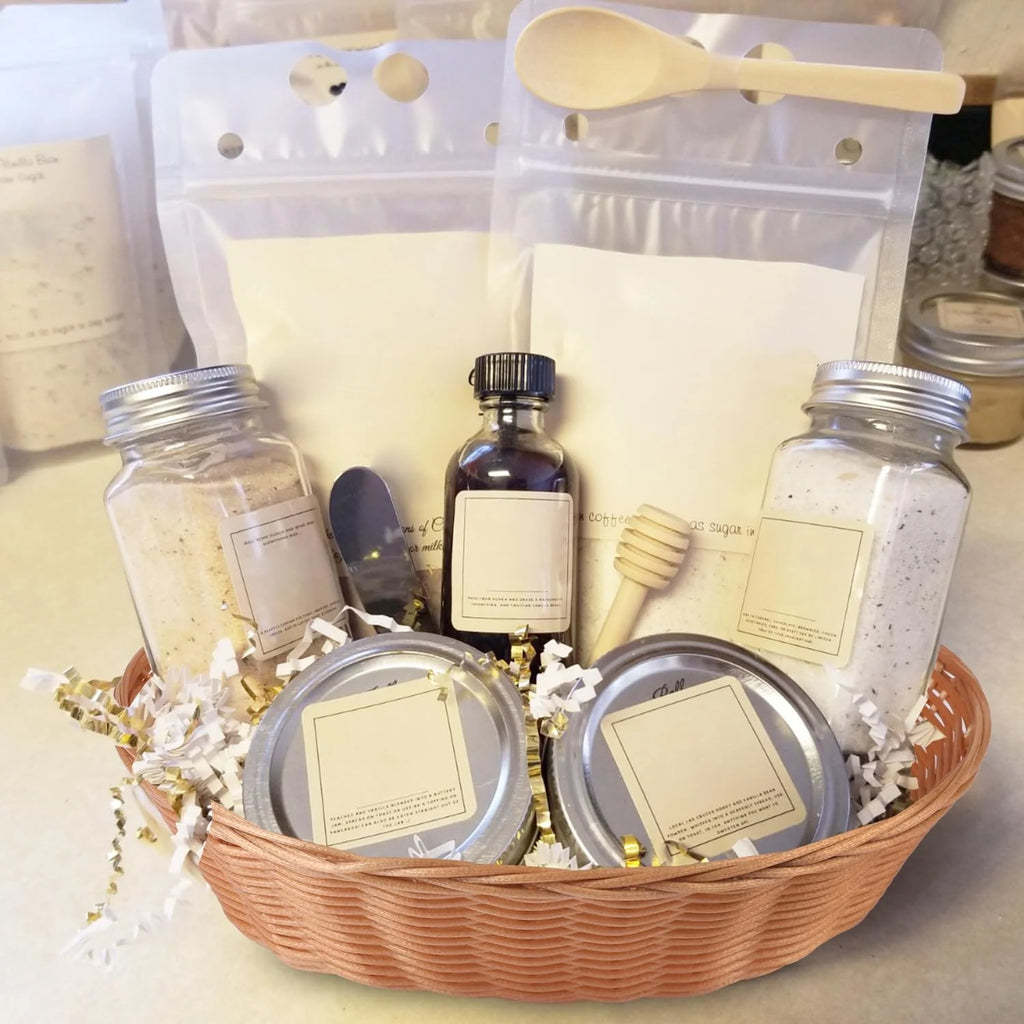 20 Pack Oval Poly Wicker Baskets - Medium Gift & Bread Baskets